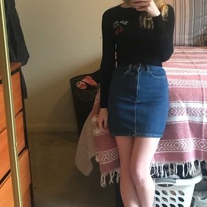 Brandy Melville Black Sweater